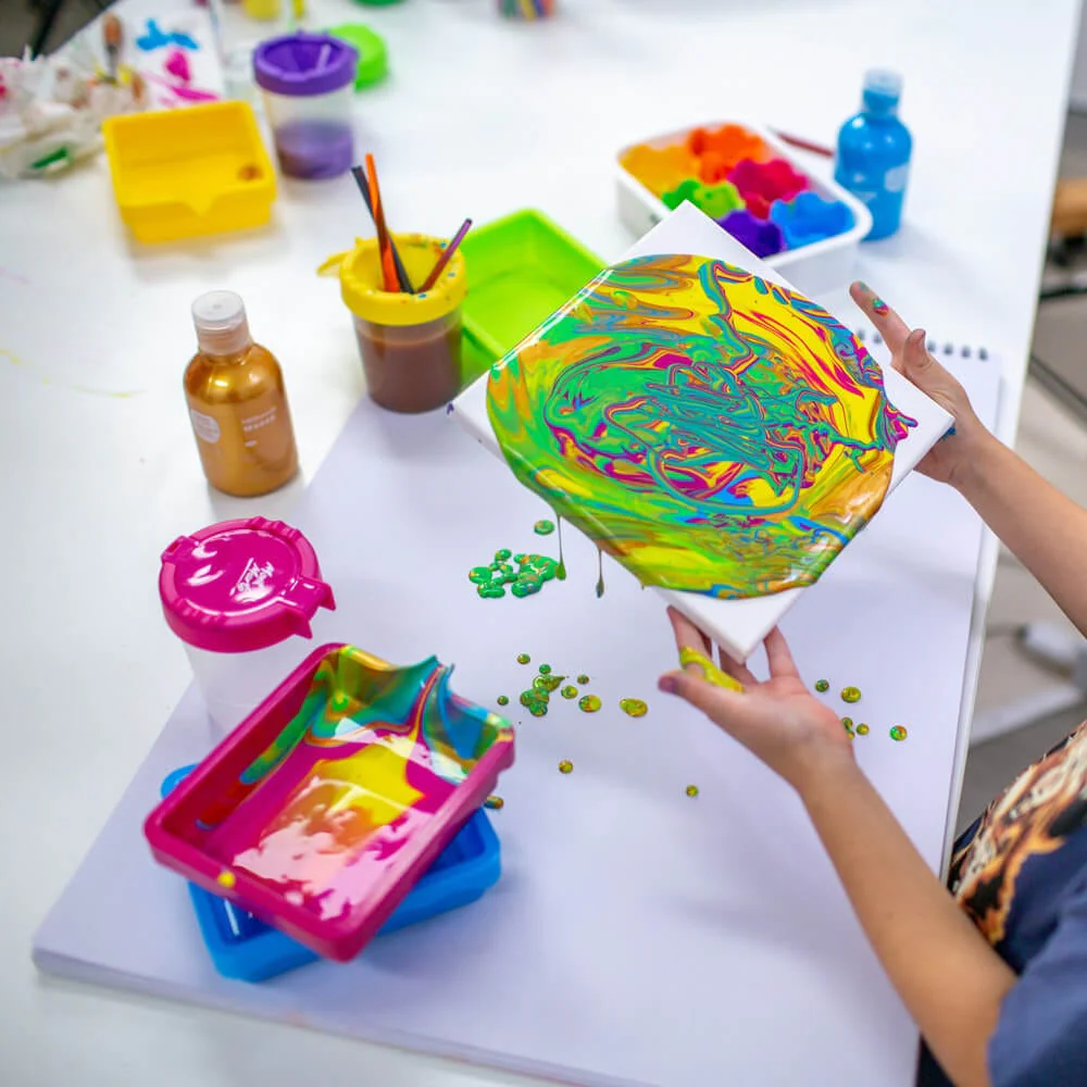 Paint Pouring Trays 4pc - Image 5