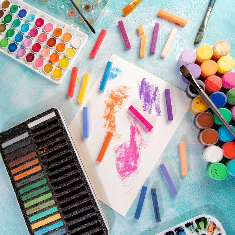 Soft Pastels in Tin Box Signature 36pc - Image 9